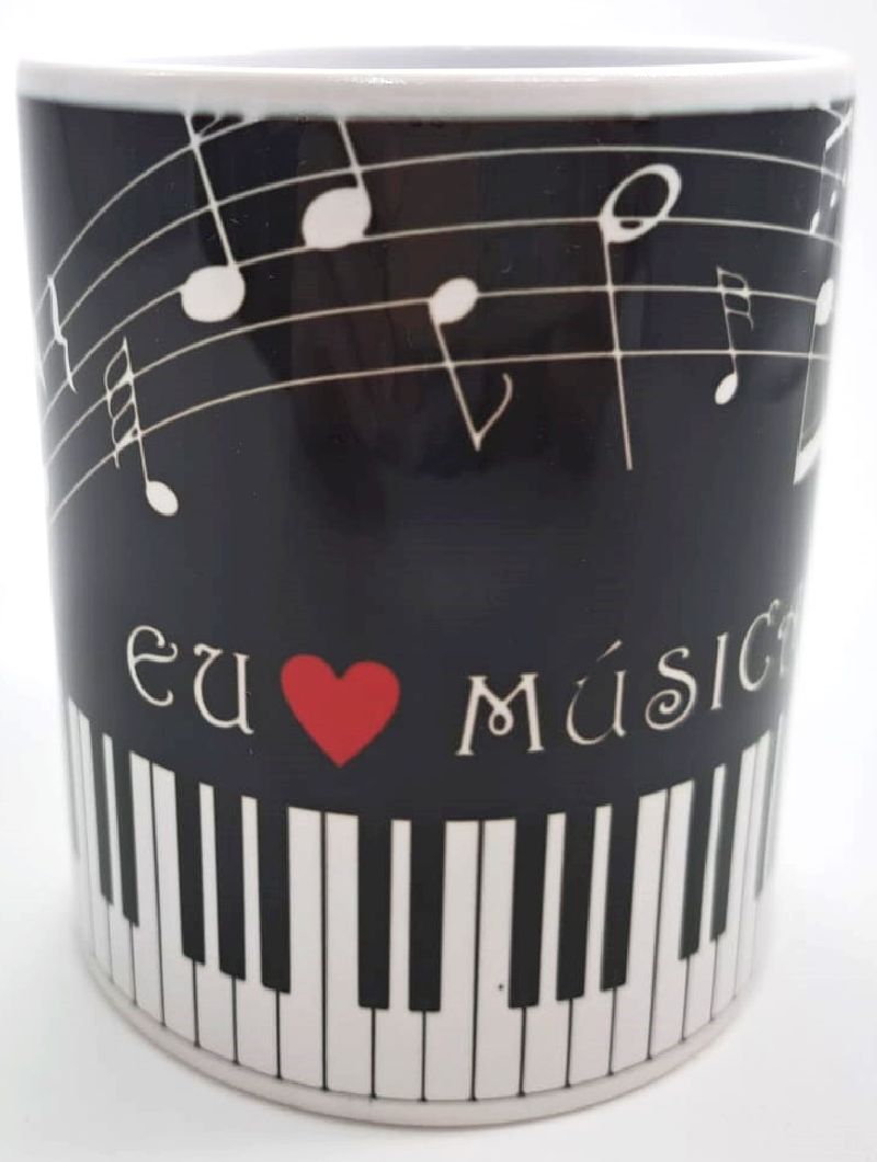 Caneca Musical branca Tarja preta c/ partitura,teclas e eu amo musica c/ embalagem de presente