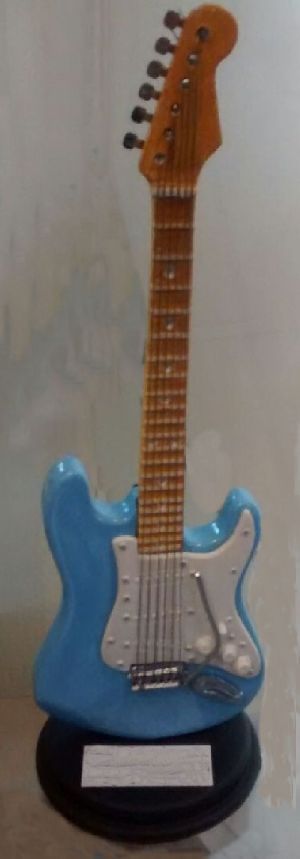 Mini Guitarra Strato 16cm, Blister