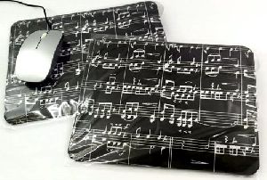 Mouse pad Musical Partitura fundo preto 17X22 cm 