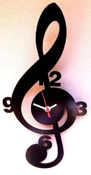 Relógio Musical Clave de sol recortado Preto