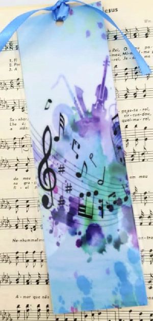 Marca Pagina Musical Clave de sol fantasia azul plastificado com fita de cetin 